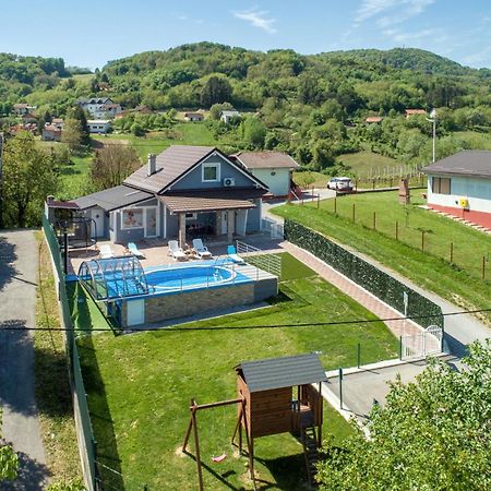 Cvetkova Hiza Sa Jacuzzijem Villa Tuheljske Toplice Ngoại thất bức ảnh