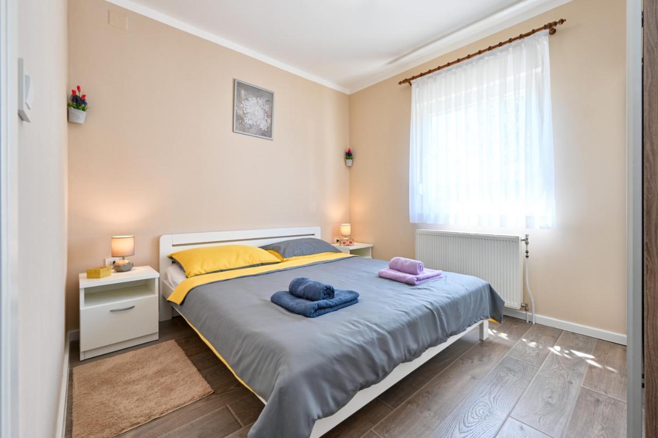 Cvetkova Hiza Sa Jacuzzijem Villa Tuheljske Toplice Ngoại thất bức ảnh
