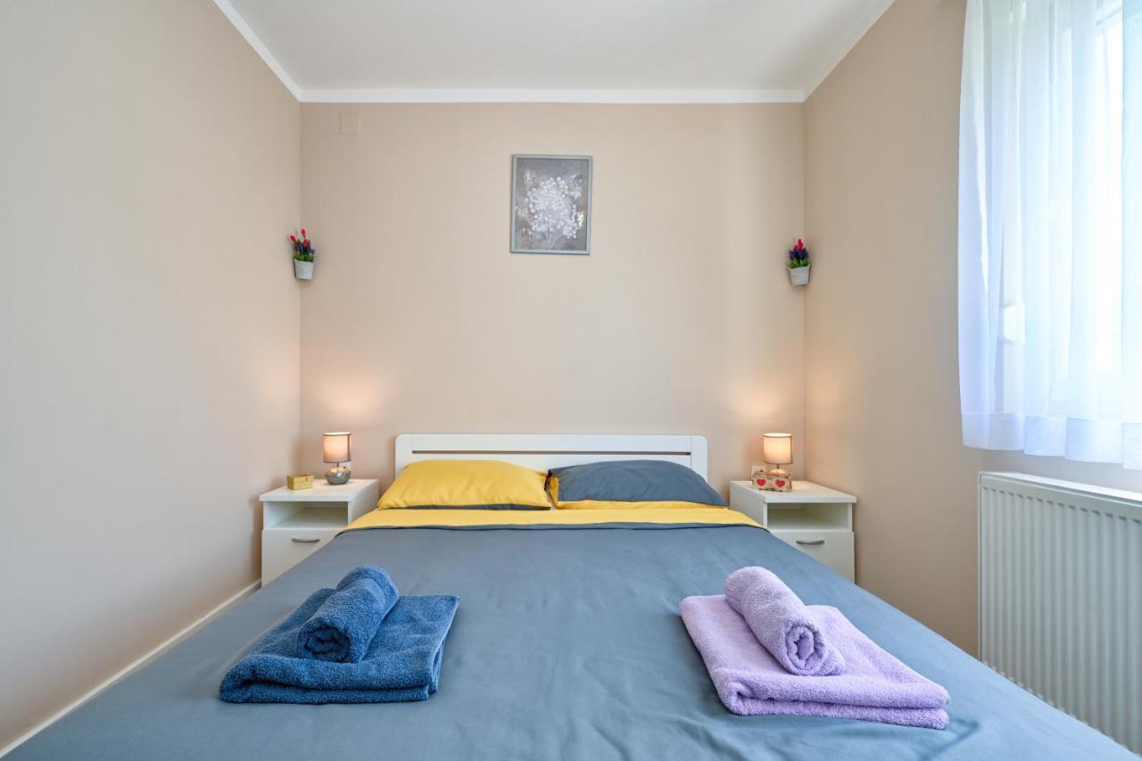 Cvetkova Hiza Sa Jacuzzijem Villa Tuheljske Toplice Ngoại thất bức ảnh